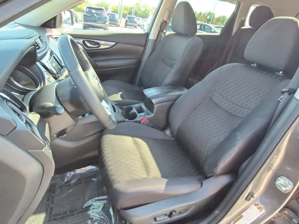Used 2020 Gun Metallic Nissan SV image 10