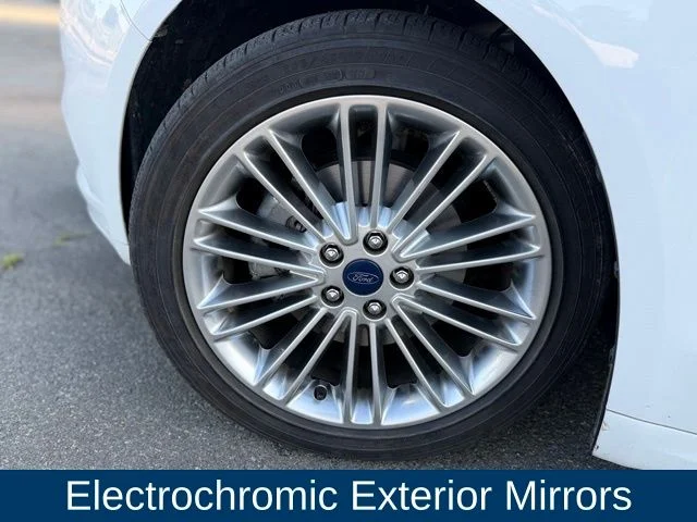 Used 2014 White Ford SE image 11