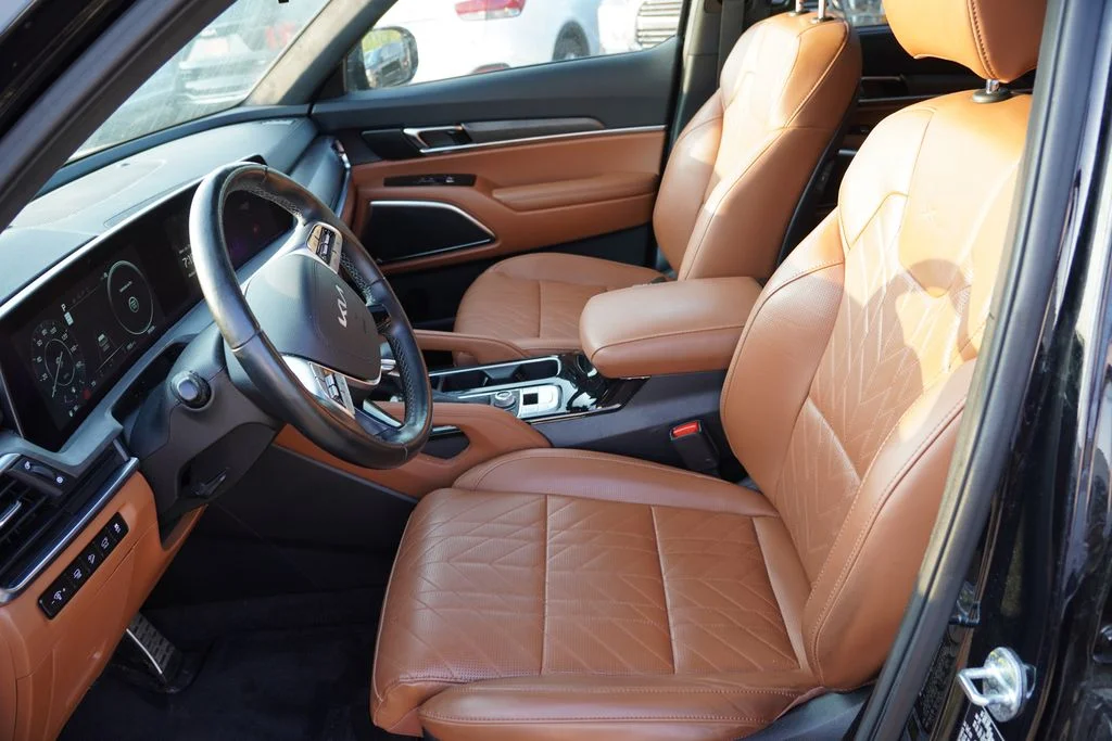 Certified Used 2023 Ebony Black Kia SX-Prestige X-Line image 6