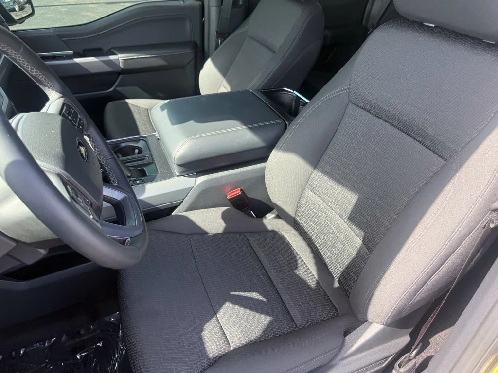 New 2026 Agate Black Metallic Ford XLT image 15