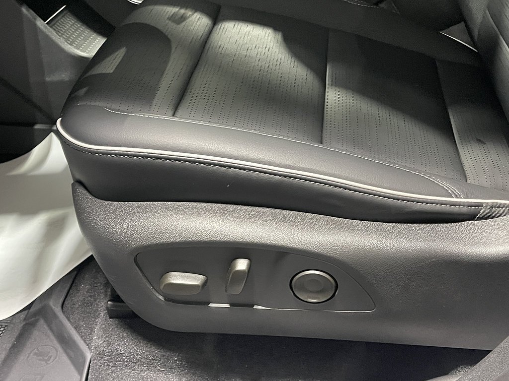 2026 Buick Enclave Sport Touring - Photo 33
