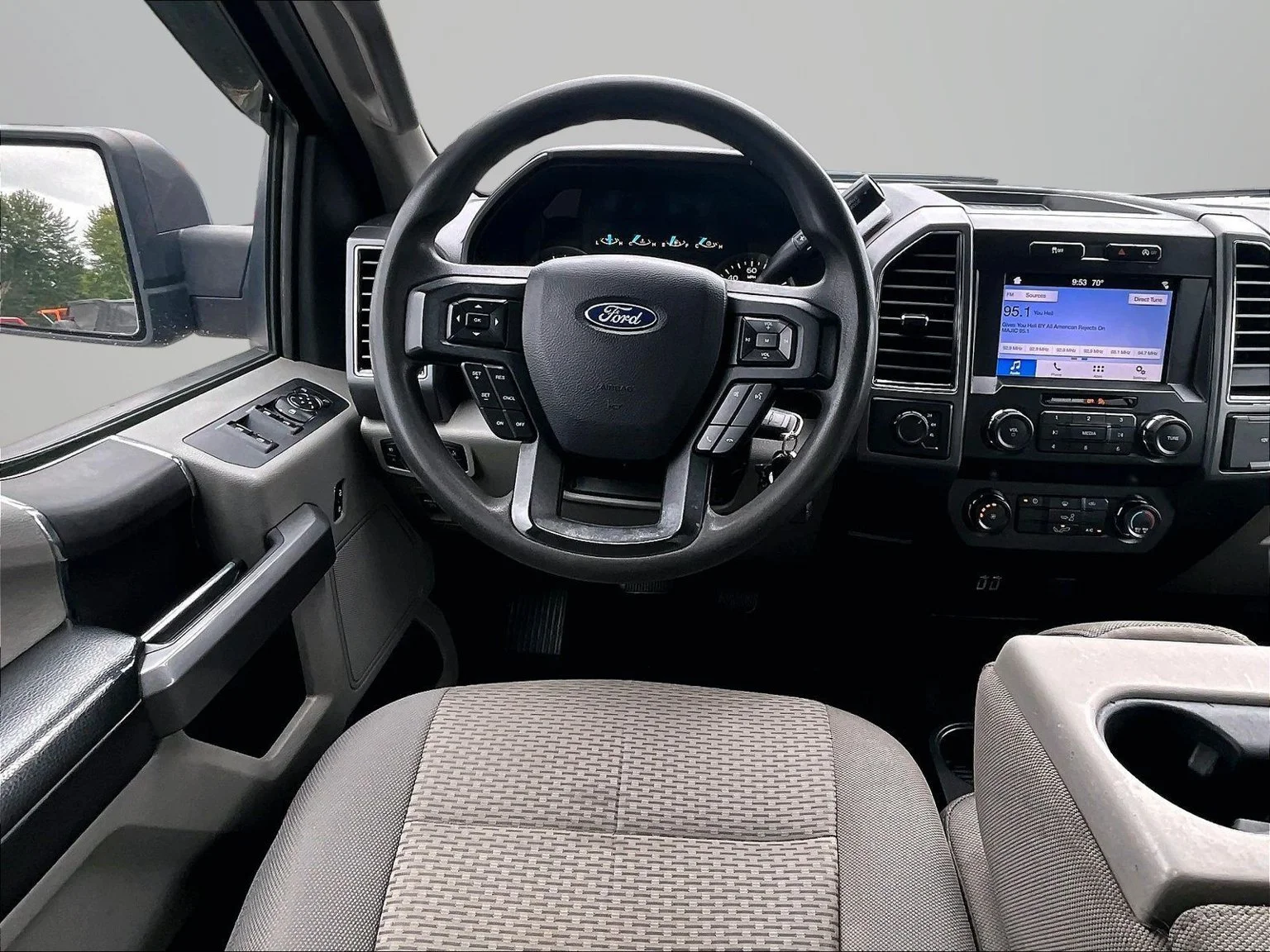Used 2019 Blue Ford XLT image 6