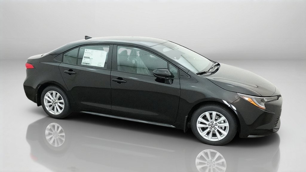 New 2027 Inked Toyota LE image 36