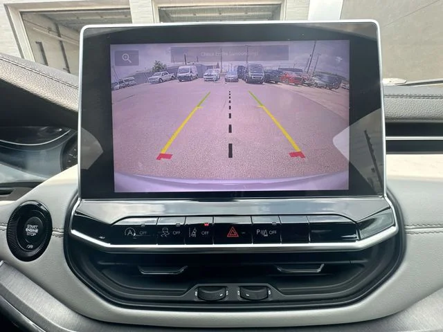 Certified Used 2023 Silver Jeep Limited image 19