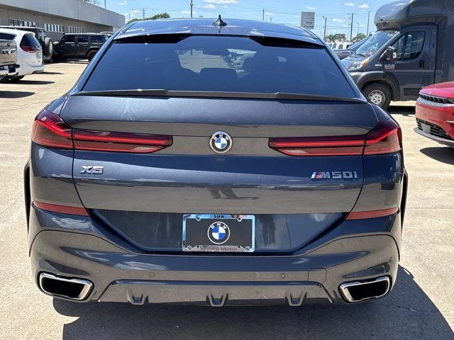 Used 2020 Gray BMW M50i image 4