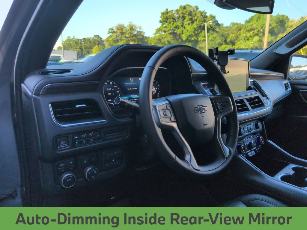 Used 2022 Gray Chevrolet Z71 image 40