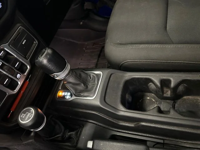 Used 2018 Blue Jeep Unlimited Sport S image 29