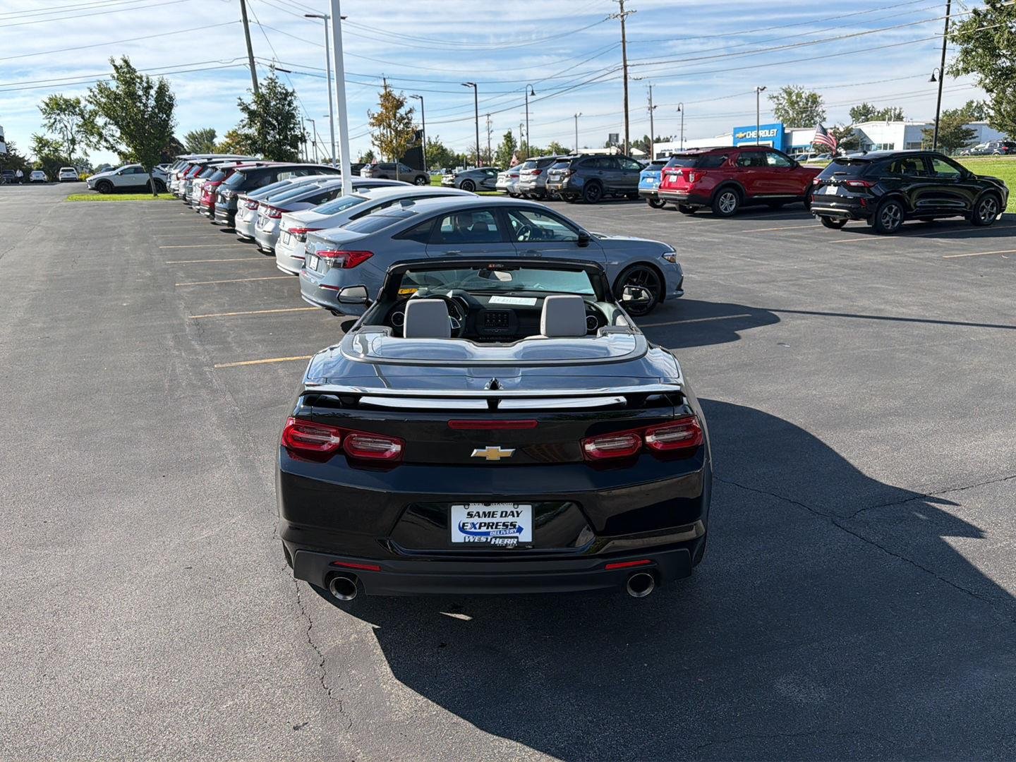Used 2023 Black Chevrolet 1LT image 7