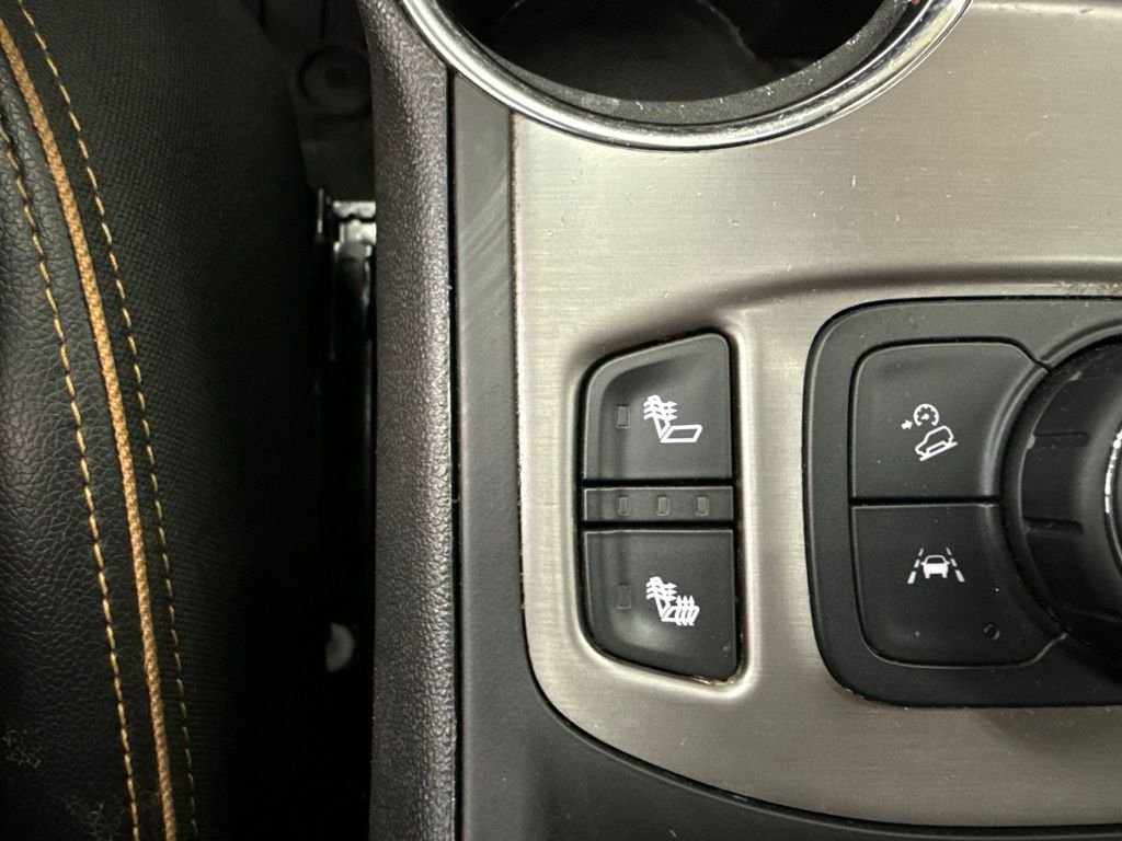 Used 2024 Red GMC AT4 image 32