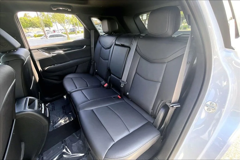 New 2026 Crystal White Tricoat Cadillac Premium Luxury image 29