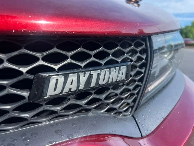 Used 2018 Octane Red Pearlcoat Dodge R/T Daytona 392 image 4