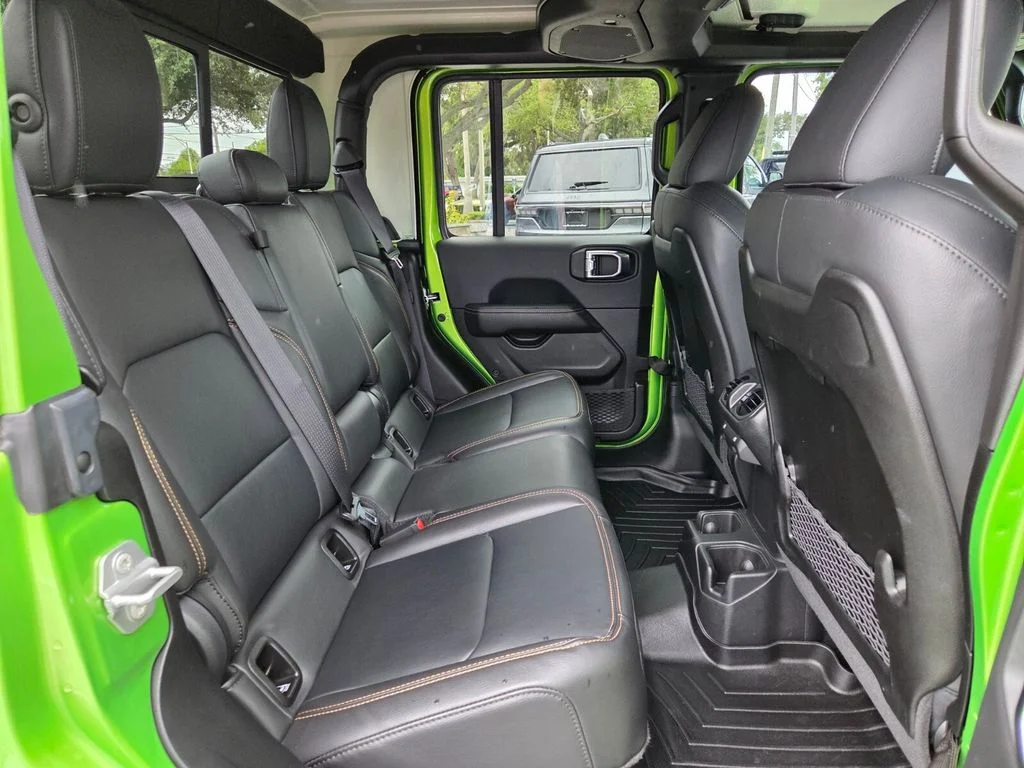 Certified Used 2025 Green Jeep High Tide image 19