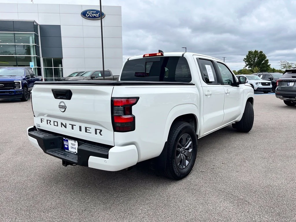 Used 2025 White Nissan SV image 6