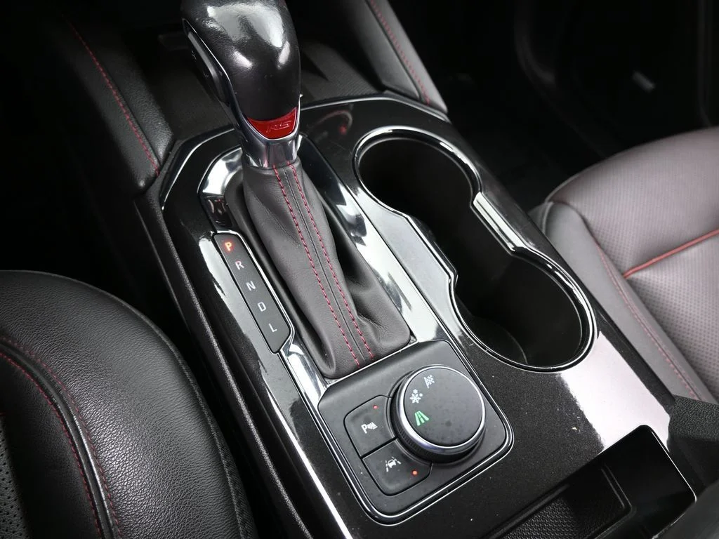 Used 2020 Black Chevrolet RS image 38