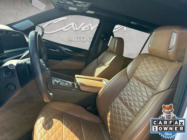 Used 2022 CRYSTAL WHITE TRICOAT Cadillac Sport image 19