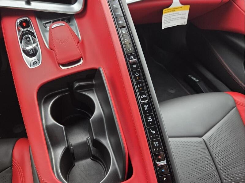 Used 2024 Arctic White CHEVROLET 2DR Z06 CONV W/3LZ image 18