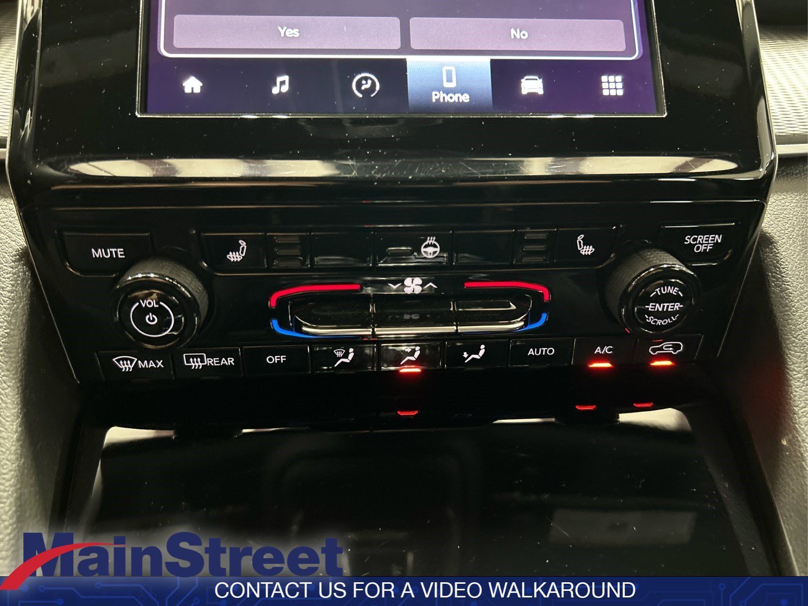 Used 2024 Baltic Gray Metallic Clearcoat Jeep Altitude image 26