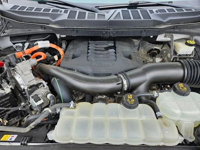 Used 2022 White Ford XL image 21