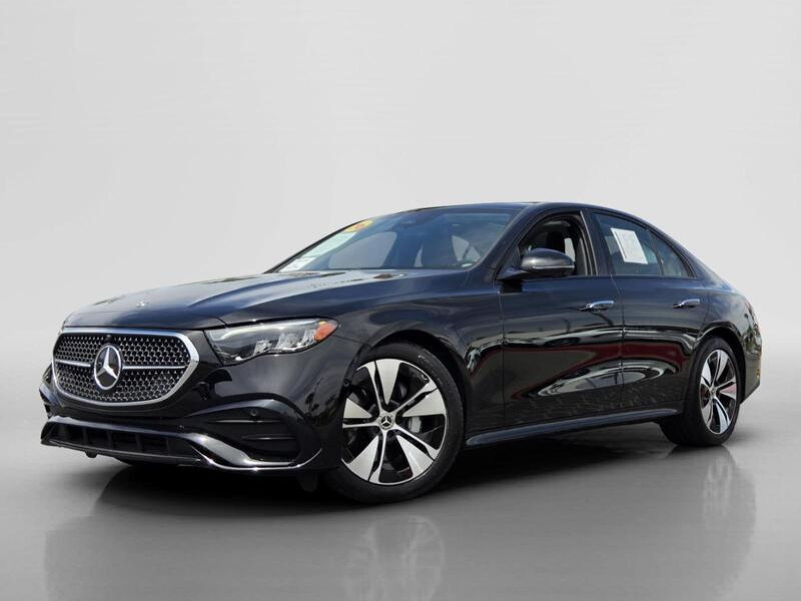 2026 Mercedes-Benz E-Class E350 4MATIC's photo
