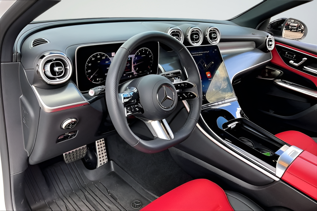 Used 2026  Mercedes-Benz GLC 300 Coupe image 14