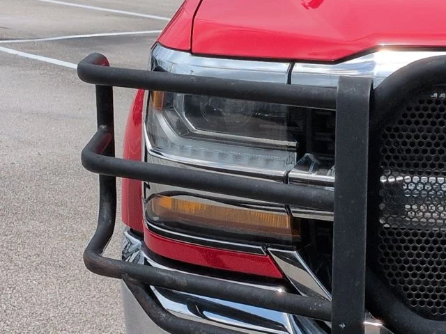 Used 2018 Red Chevrolet LT image 10