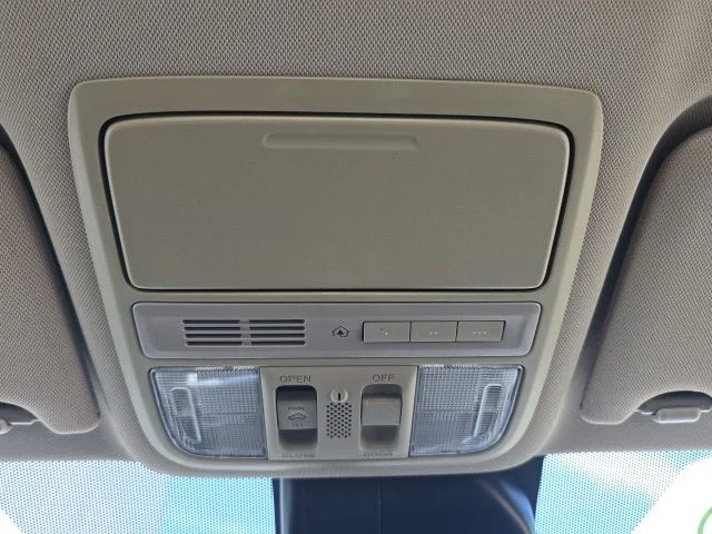 Used 2014 White Honda EX-L image 18