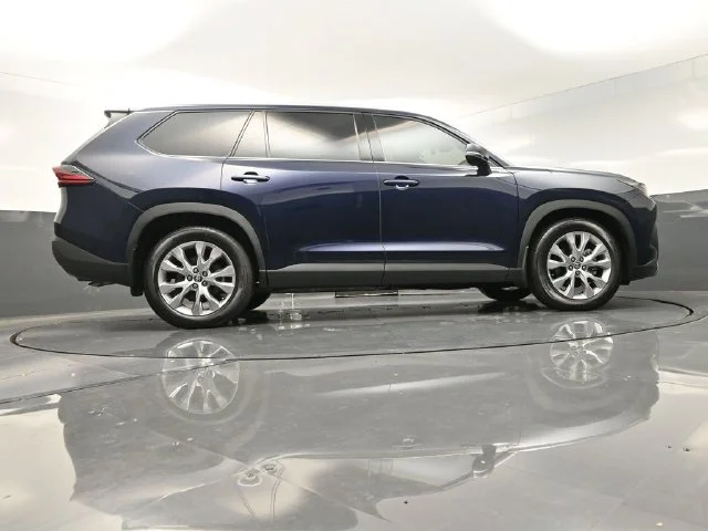 Used 2026  Toyota Limited image 60