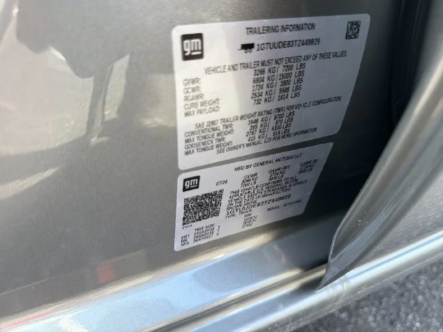 New 2026 Sterling Metallic GMC SLT image 36