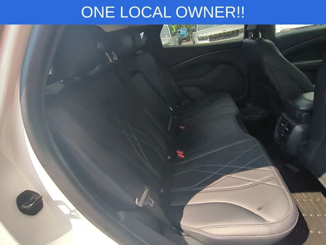 Used 2024 White Ford Select image 35