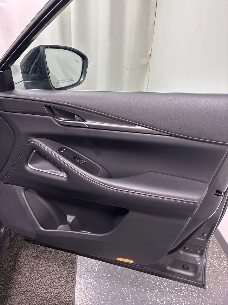 Used 2023 Gray INFINITI LUXE image 36