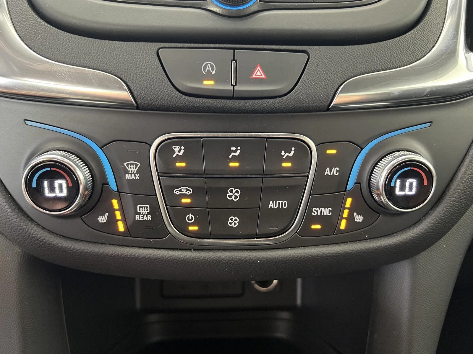 Used 2024 Summit White Chevrolet LT image 15