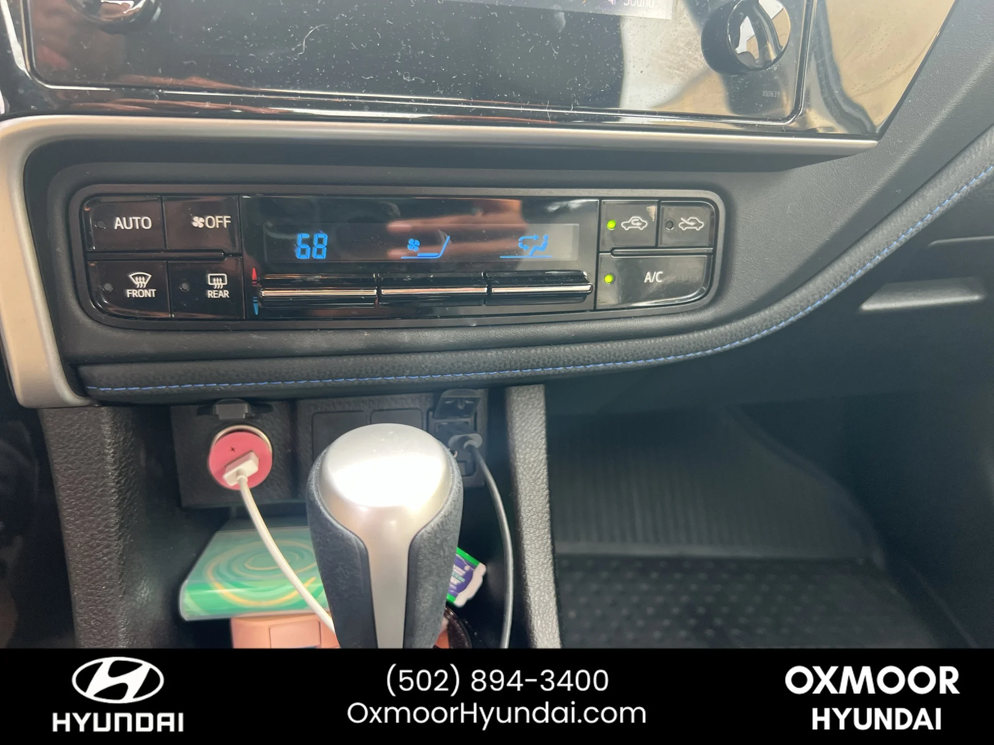 Used 2019 Black Sand Pearl Toyota SE image 10