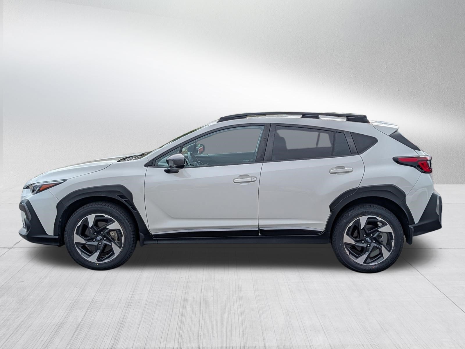 Certified Used 2024 Crystal White Pearl Subaru Limited image 4