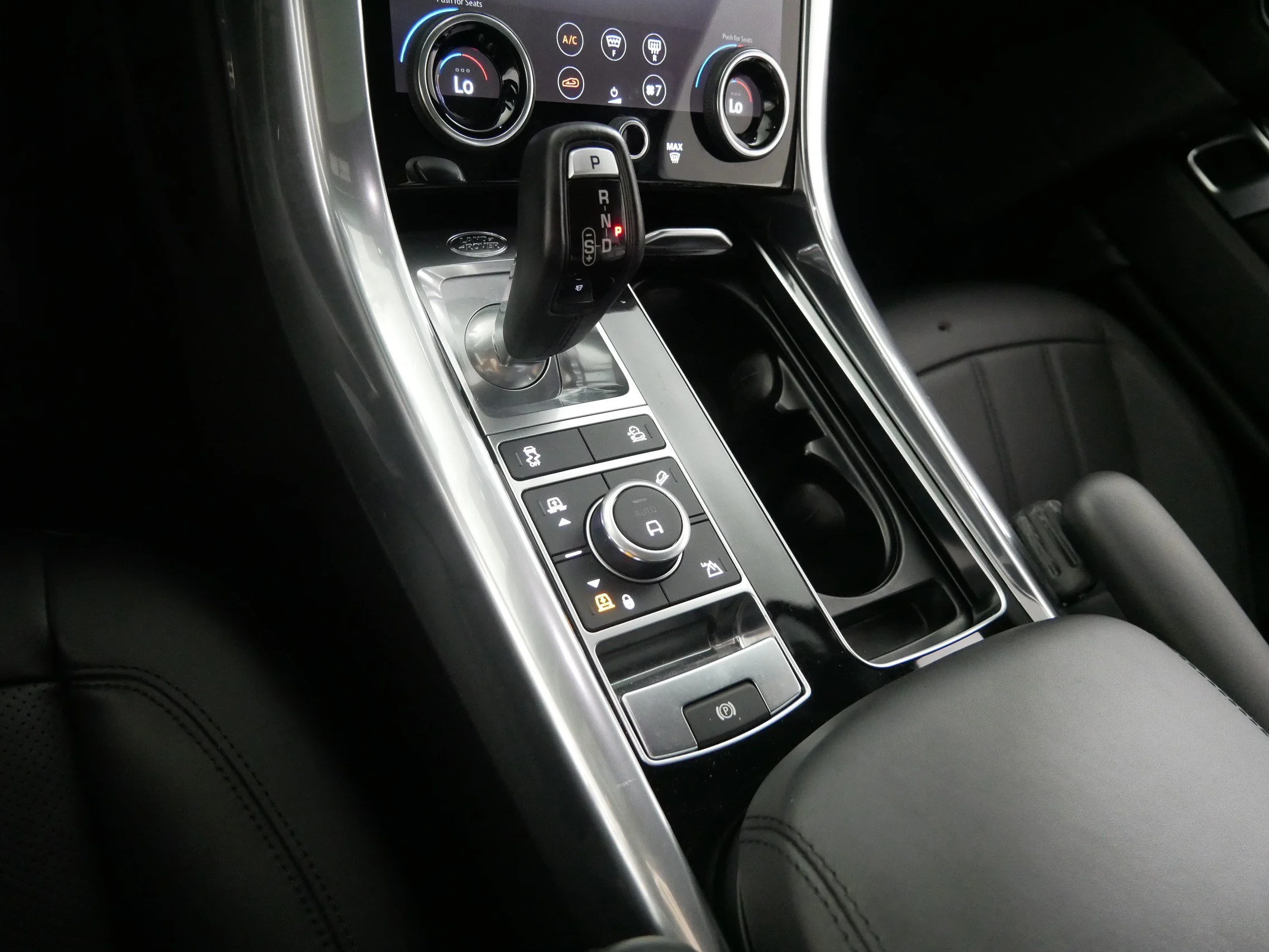 Used 2021 Eiger Grey Metallic Land Rover HSE Dynamic image 24