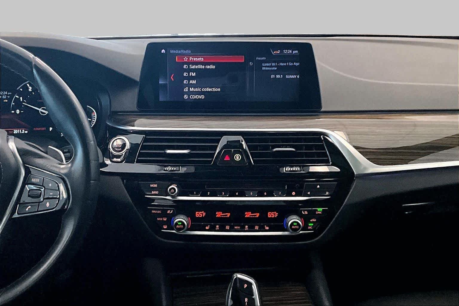 Used 2019 Alpine White BMW 540i image 6