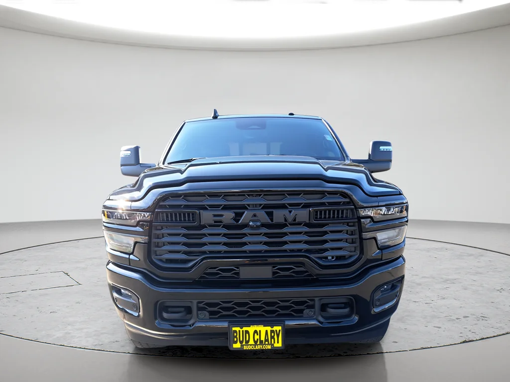 New 2026 Diamond Black Crystal Pearl-Coat Exterior Paint RAM Big Horn image 2