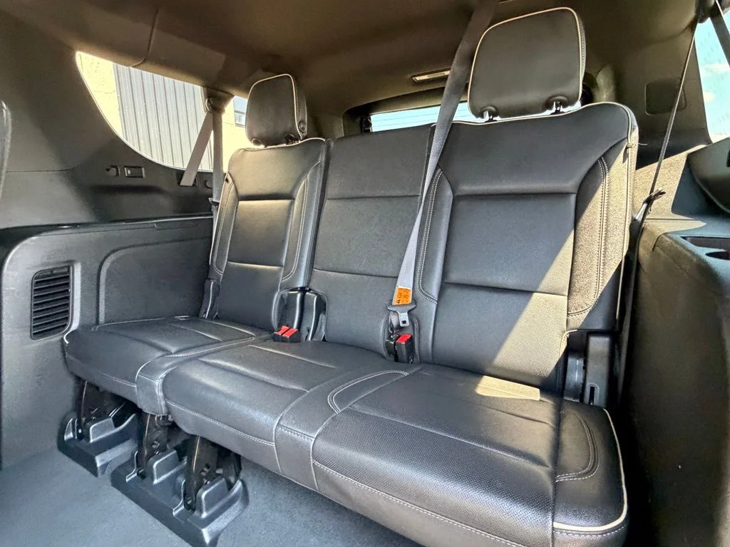 Used 2023 Gray GMC SLT image 23