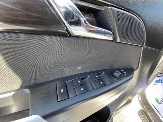 Used 2014 Arctic Ice Chevrolet LT image 13