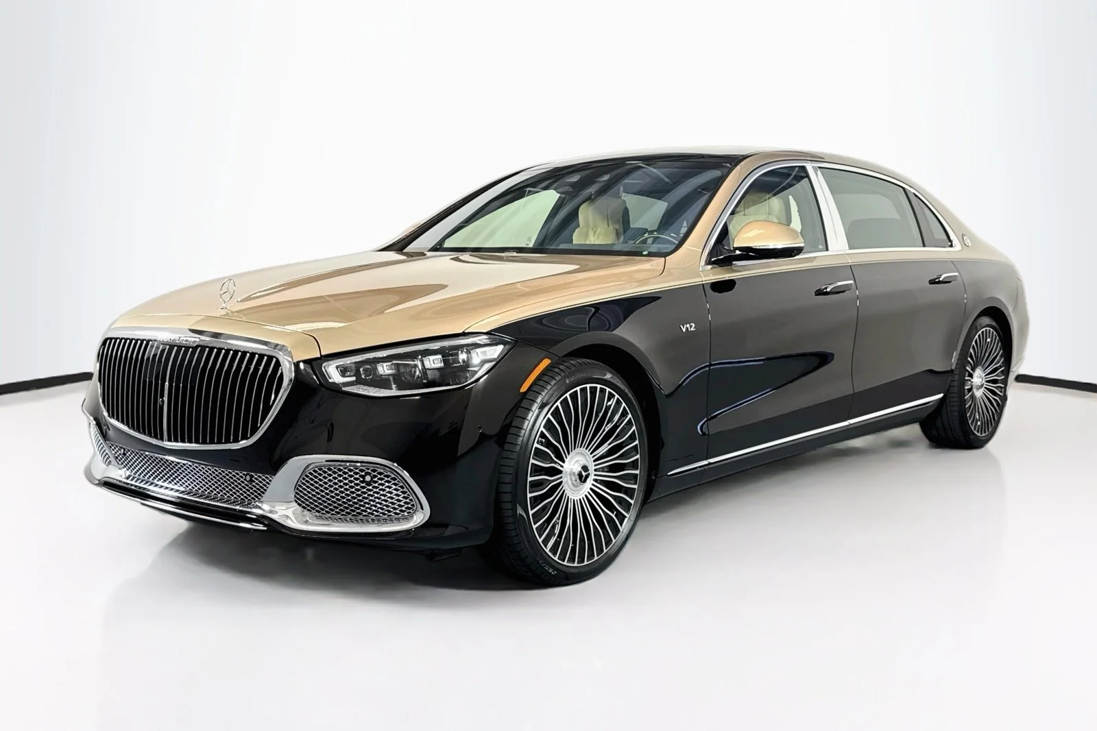 Used 2024 Onyx  Black Metallic Mercedes-Benz Maybach S 680 image 1