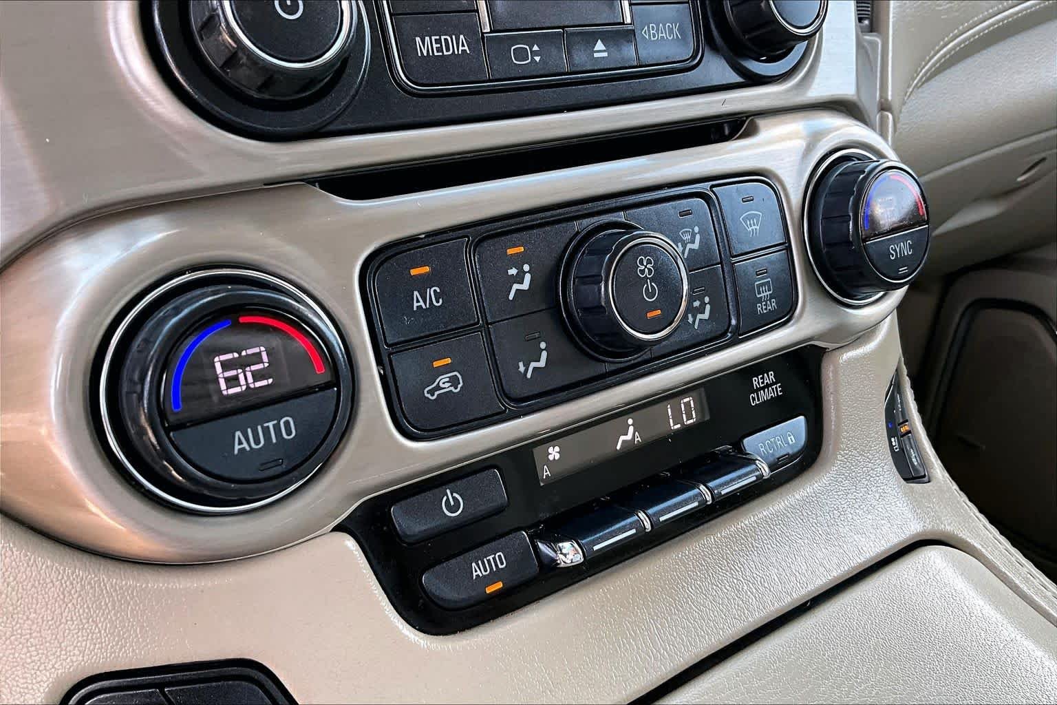 Used 2019 Summit White GMC Denali image 33