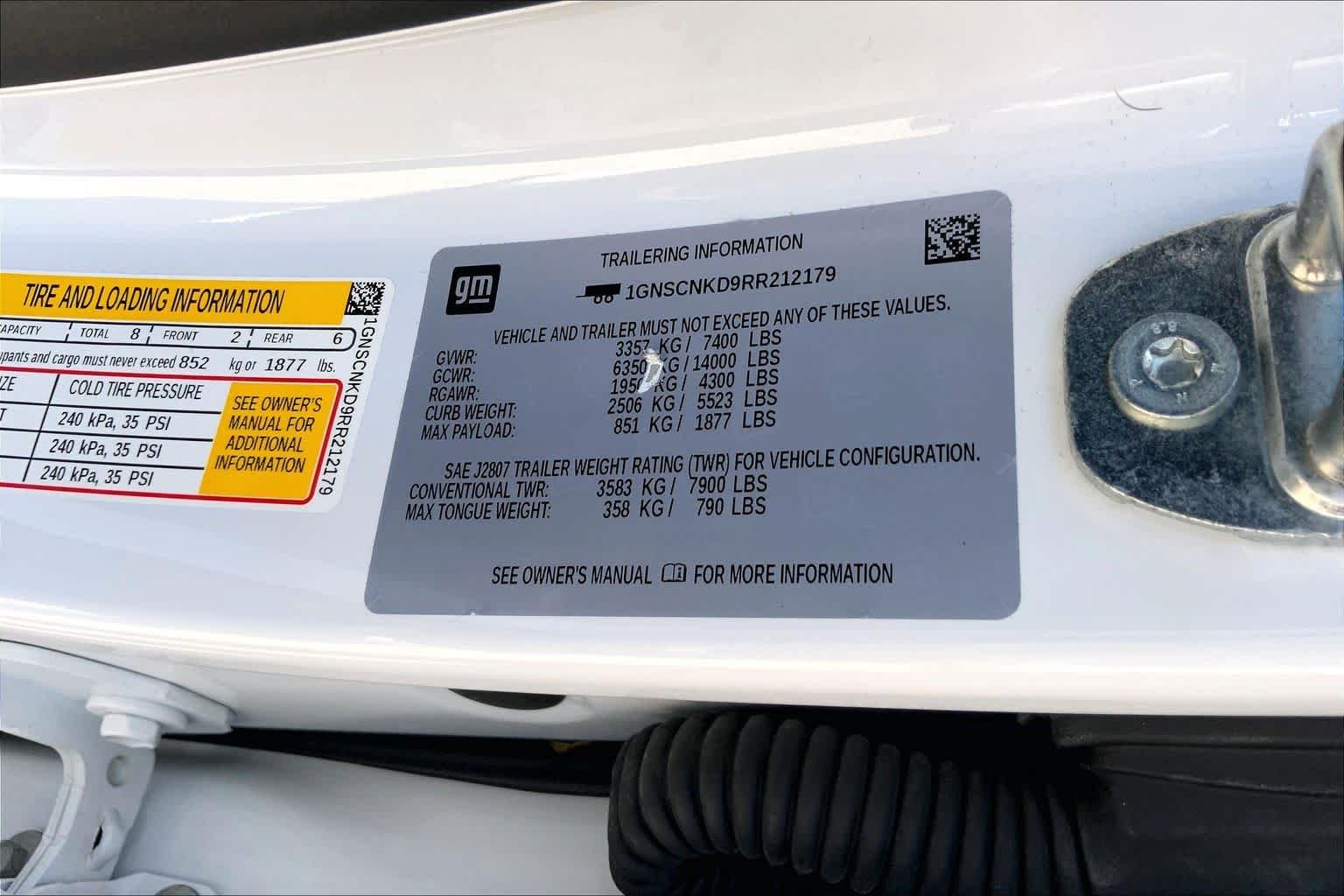 Used 2024 Summit White Chevrolet LT image 36