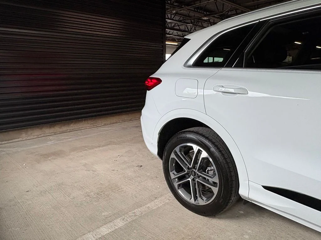 2025 Audi Q5 Premium - Photo 10