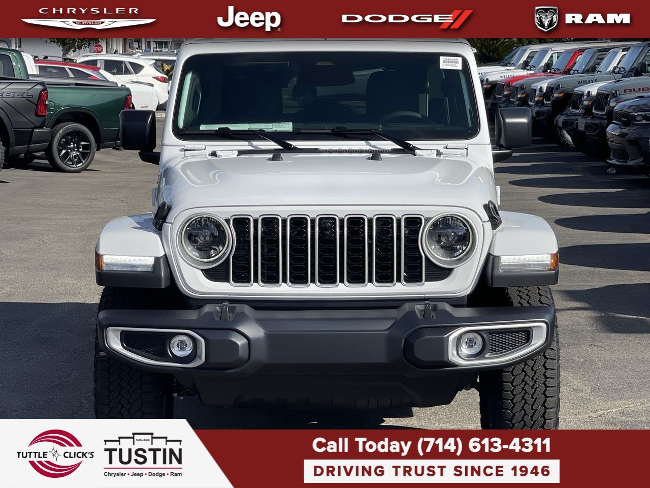 New 2026 Bright White Clear-Coat Exterior Paint Jeep Sahara image 2