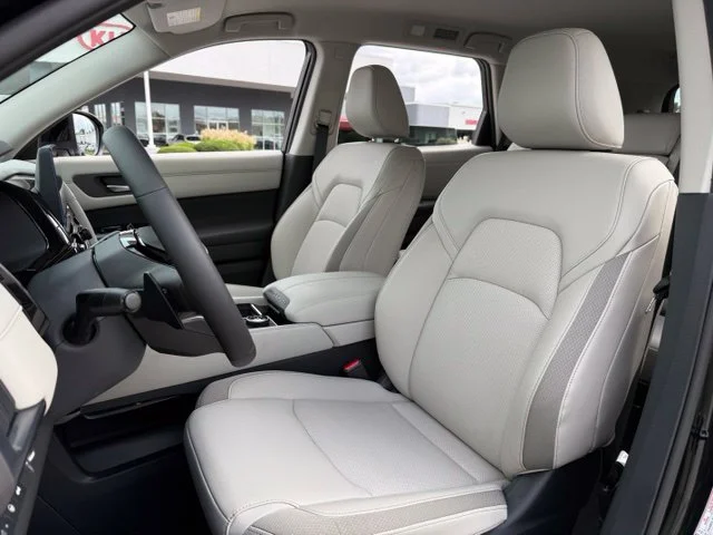 2026 Nissan Pathfinder SL - Photo 11