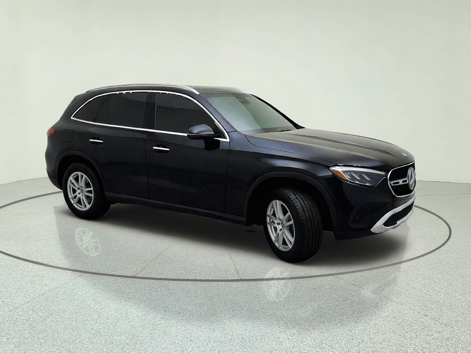 Certified Used 2023 Black Mercedes-Benz GLC 300 image 5