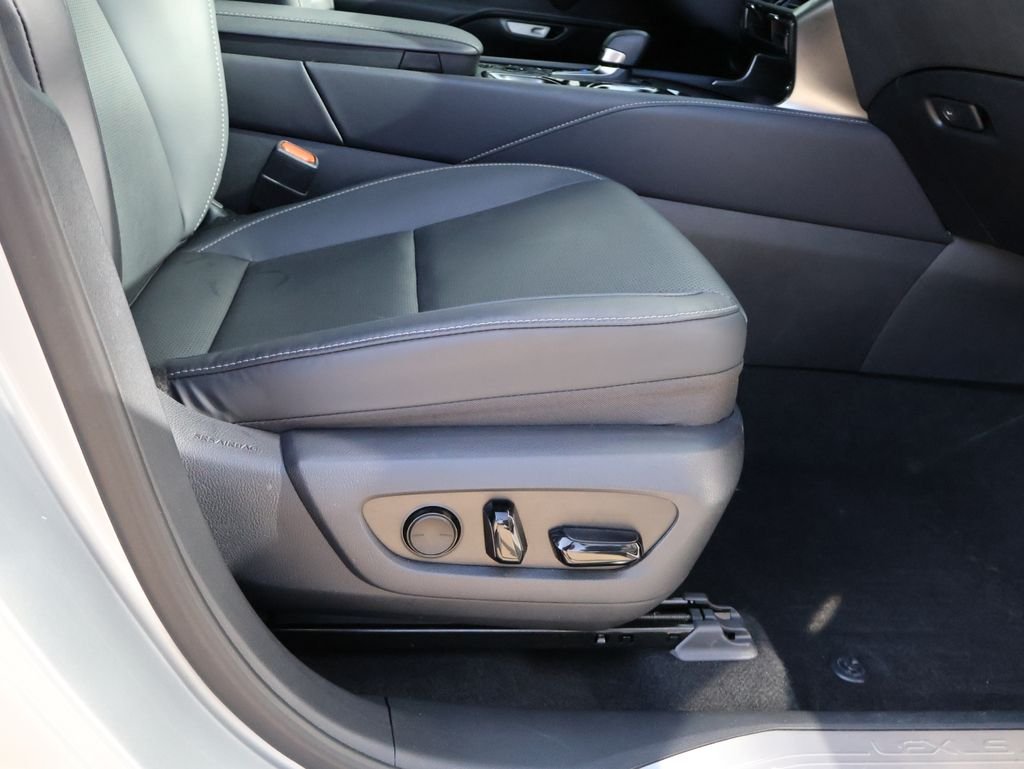 Used 2023 Iridium Lexus 350 Premium image 30