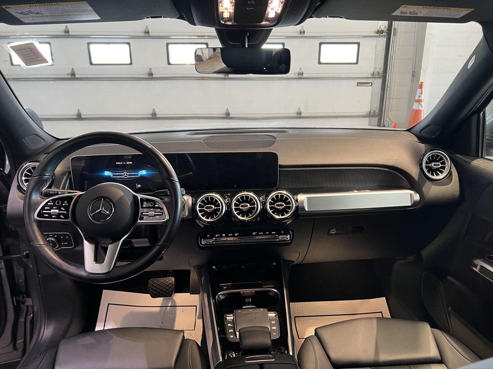 Used 2021 Gy Mercedes-Benz GLB 250 image 14