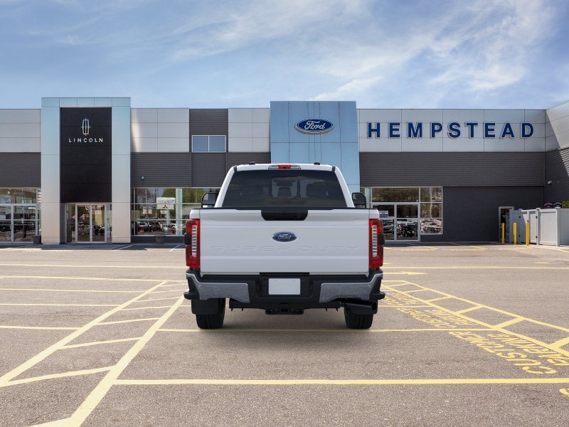 New 2026 Oxford White Ford F-250® XLT image 5