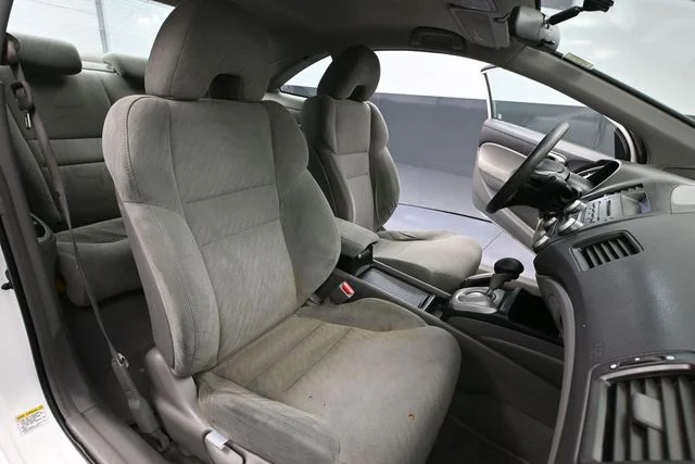 Used 2009 White Honda LX image 35