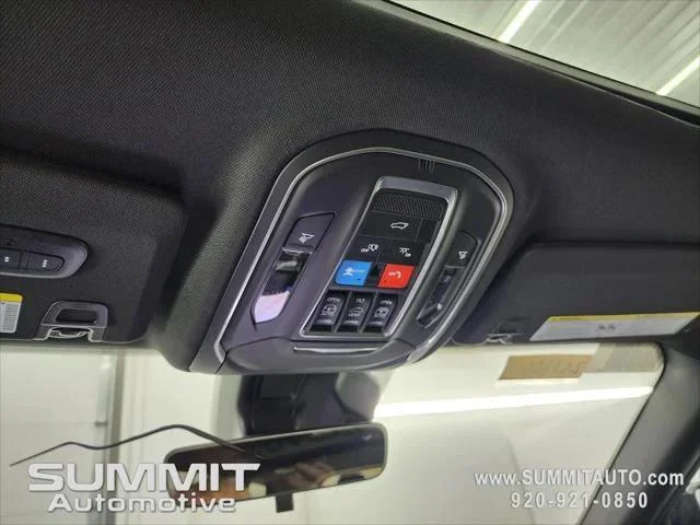 New 2025 Silver Zynith Exterior Paint Jeep Limited image 73